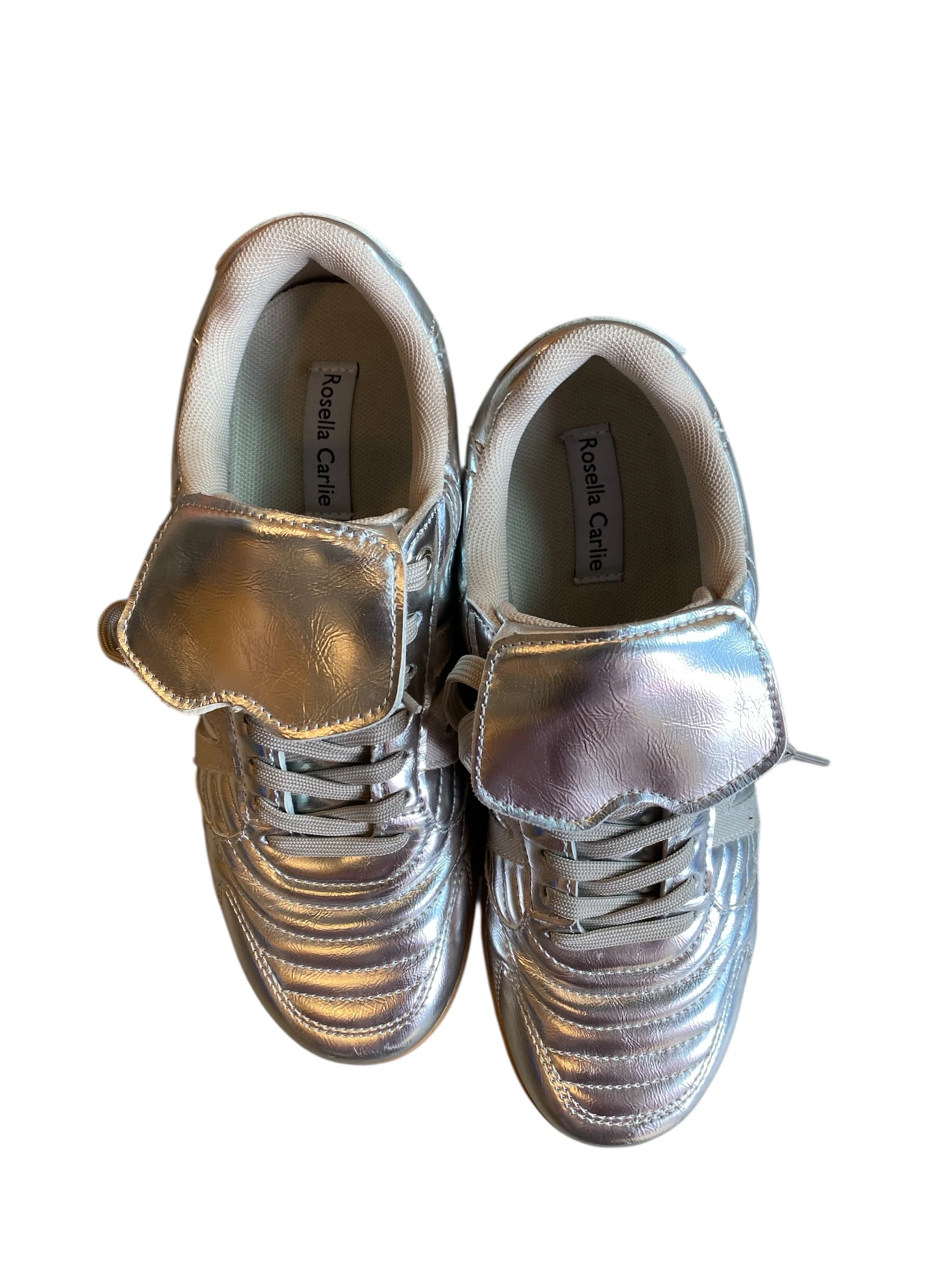 Hot girl walk to get an iced oat matcha